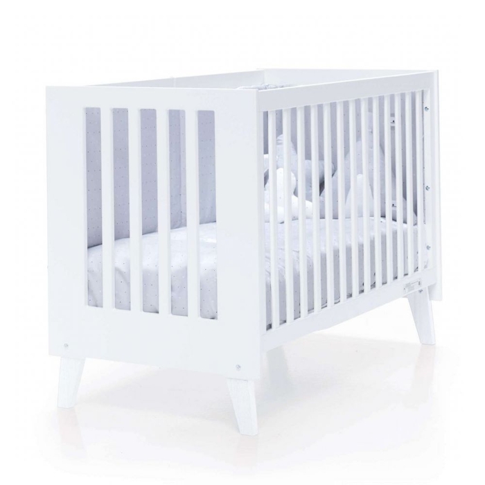 Berço Alondra Nexo Pinho Lacado 4 em 1 com Barra Infantil e Kit Co-Sleeping - Alondra - NEXO-K18-M7700