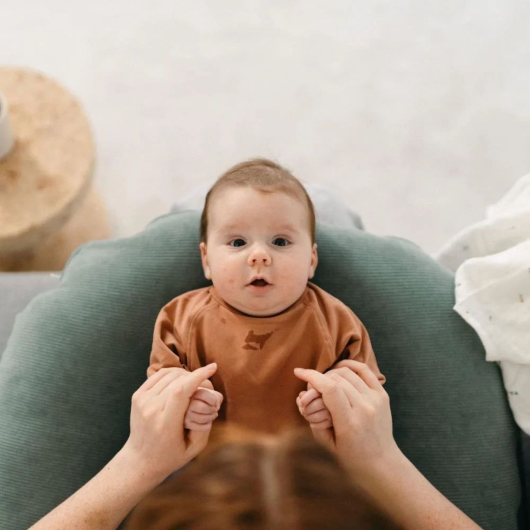 Almofada de Amamentação Doomoo Softy Corduroy Green - Doomoo - 5400653010688