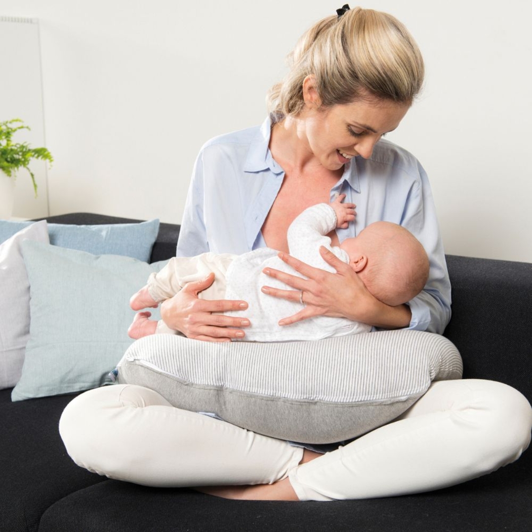 Almofada de Amamentação Doomoo Softy Classic Grey - Doomoo - 5400653779172