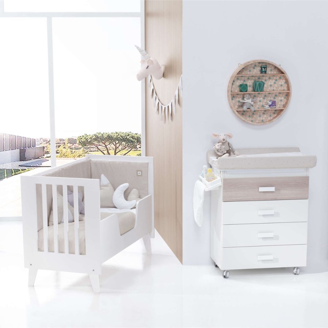 Berço Alondra Nexo White | Pinho Lacado 4 em 1 com Colchão, Barra Infantil, Kit Co-Sleeping e Têxteis - Alondra - NEXO-K16-M7700-TX178