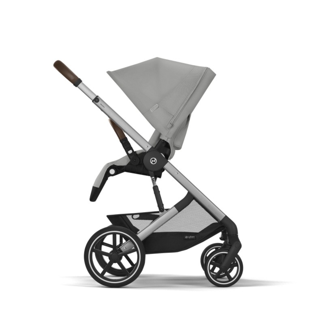 Carrinho de Bebé Balios S Lux Silver, Babycoque Cloud G i-Size Plus e Base Isofix G i-Size Cybex - Cybex - PACKBALIOS012-010